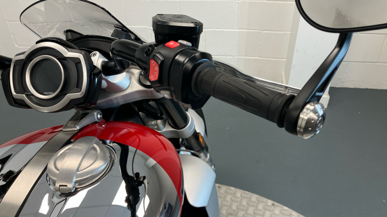 Triumph Rocket 3 GT Chrome (23MY)